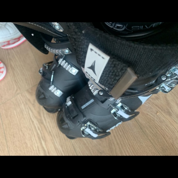 Winter Ski boots - Picture 3 of 9
